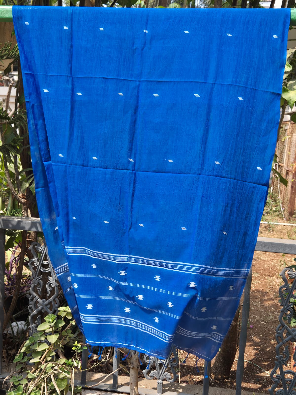 Indigo Handloom Jamdani Stole